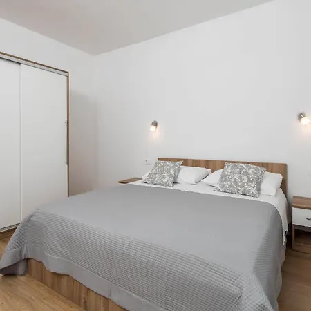Apartmán 1 Bedroom Stunning In
