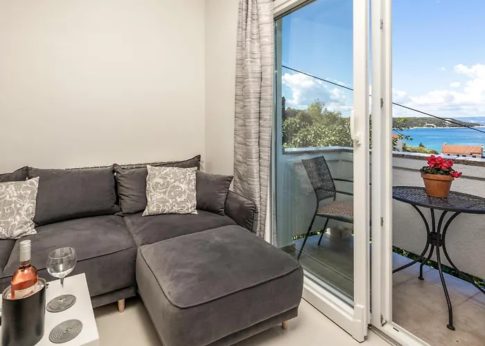 1 Bedroom Stunning In Apartamento Kampor