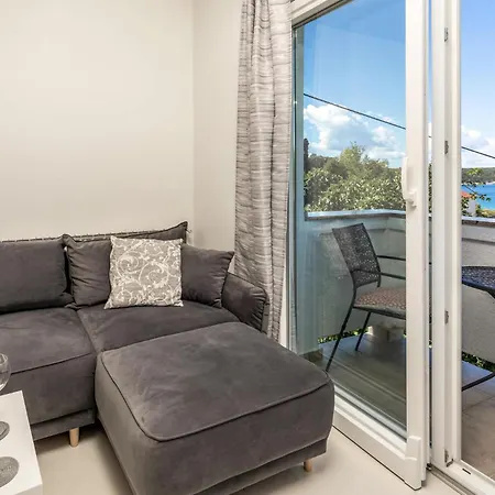 Stunning In With House Sea View Apartament Kampor
